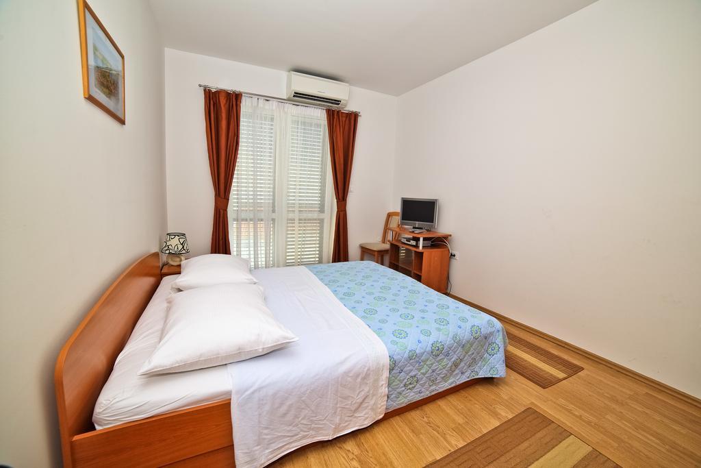 Apartments Bozikovic Podstrana Oda fotoğraf