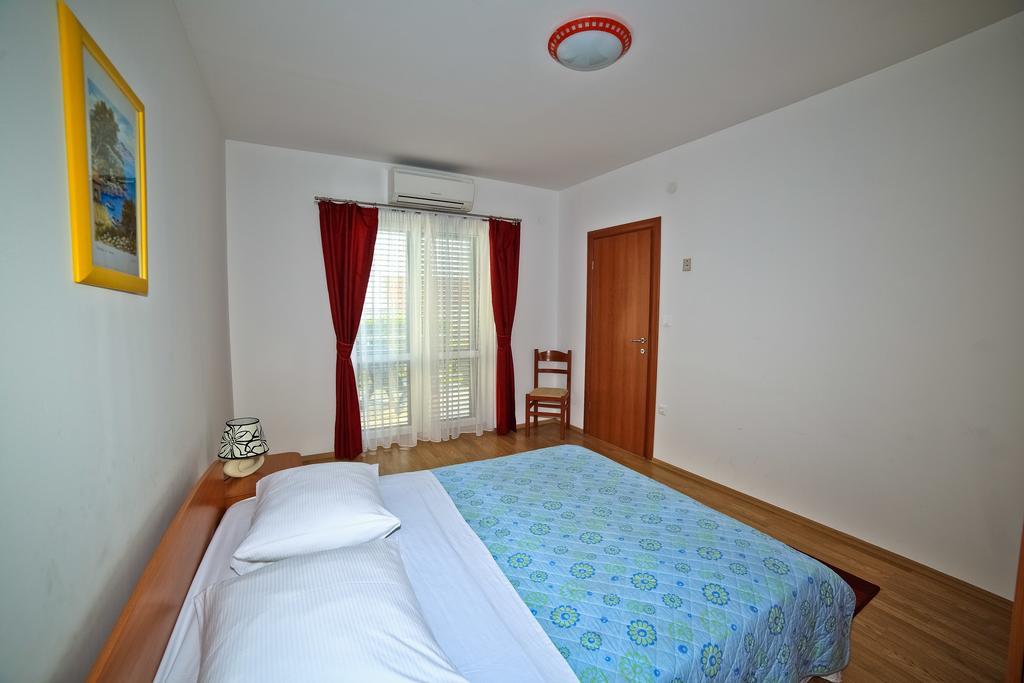 Apartments Bozikovic Podstrana Oda fotoğraf
